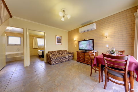 Albury Georgian Motel & Suites - Accommodation Burleigh 5
