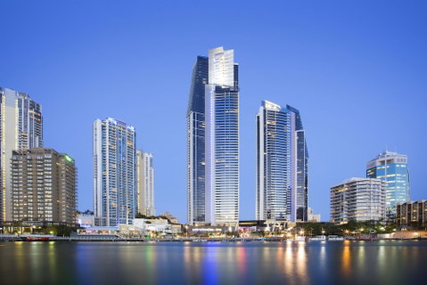 Mantra Circle On Cavill - Accommodation Burleigh 0