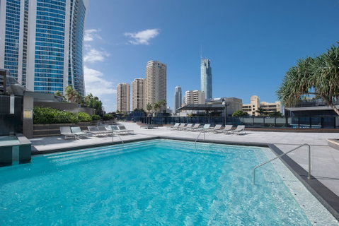 Mantra Circle On Cavill - Accommodation Burleigh 2