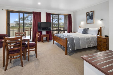 Marsden Court Apartments - Accommodation Burleigh 5