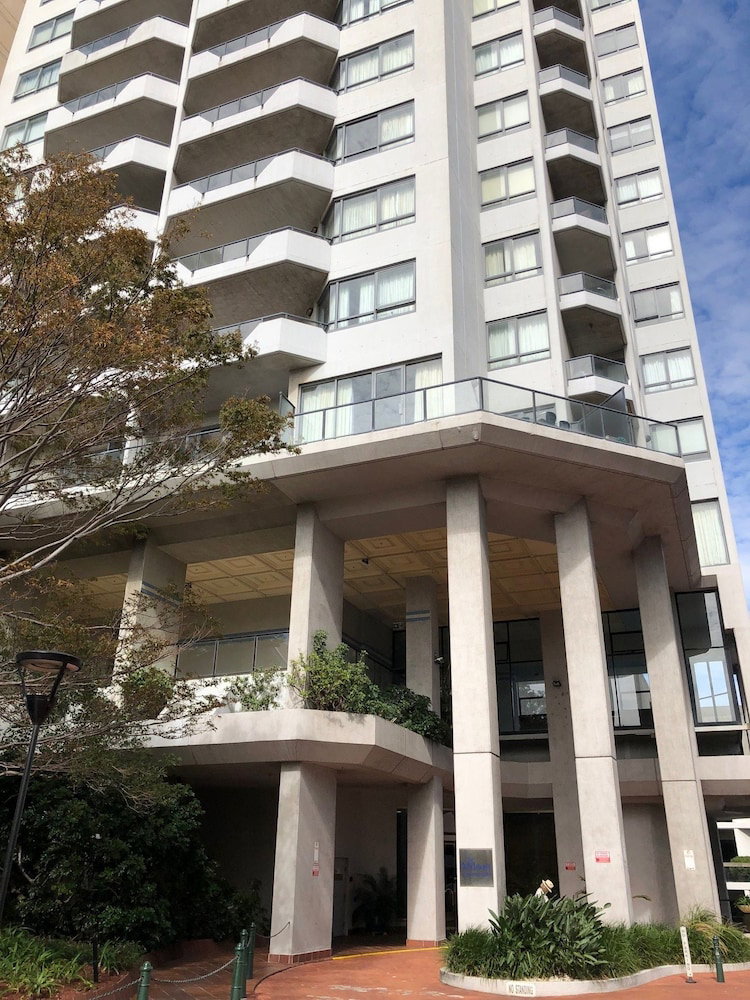 Milsons Point NSW Accommodation Burleigh