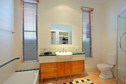 A PERFECT STAY - Harkaway - Accommodation Burleigh 1