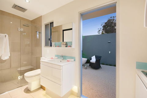 Cavvanbah - Accommodation Burleigh 1