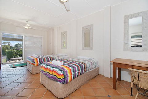 A Perfect Stay Byron View - Accommodation Burleigh 1