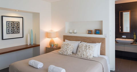 Byron Luxury Beach Houses - Accommodation Burleigh 4