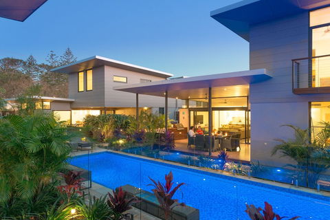 Byron Luxury Beach Houses - Accommodation Burleigh 1