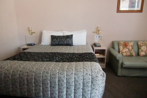 Bairnsdale Kansas City Motel - Accommodation Burleigh 5