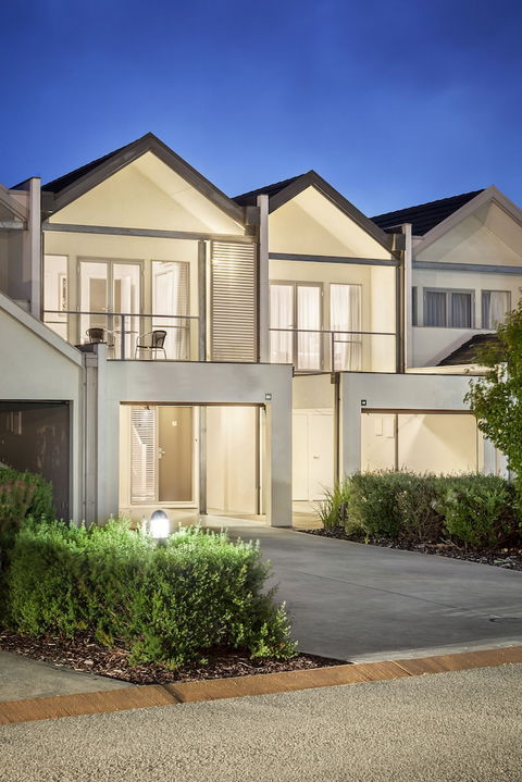 Quest Sanctuary Lakes - Accommodation Burleigh 2