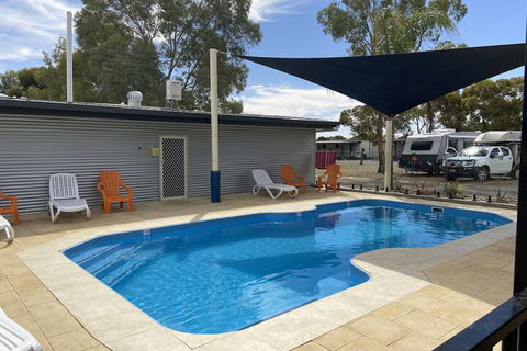 Broken Hill Tourist Park - Accommodation Burleigh 2
