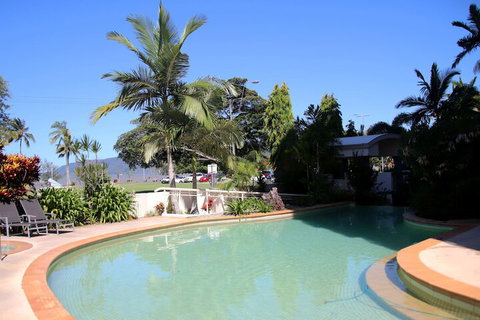 181 The Esplanade - Accommodation Burleigh 6