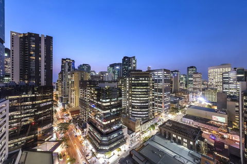 Oaks Brisbane On Felix Suites - Accommodation Burleigh 3