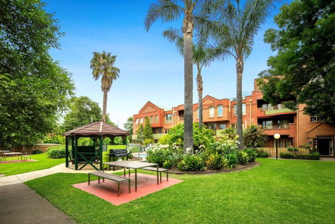 Comfort Apartments Royal Gardens - Accommodation Burleigh 0