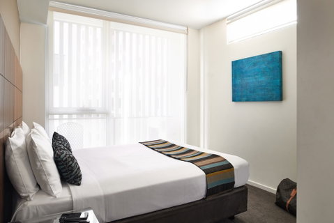 Punthill Knox - Accommodation Burleigh 5