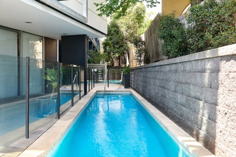 Punthill Knox - Accommodation Burleigh 1