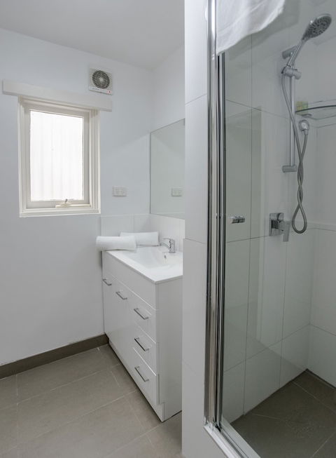 Albert Heights Serviced Apartments - Accommodation Burleigh 2