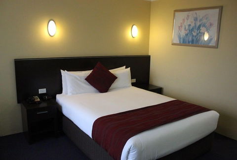 Alpine Motor Inn - Accommodation Burleigh 6