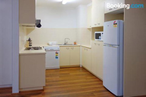 Kingston Terrace Apartments - Accommodation Burleigh 3