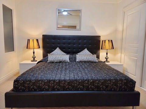 Macarthur Chambers - Accommodation Burleigh 5