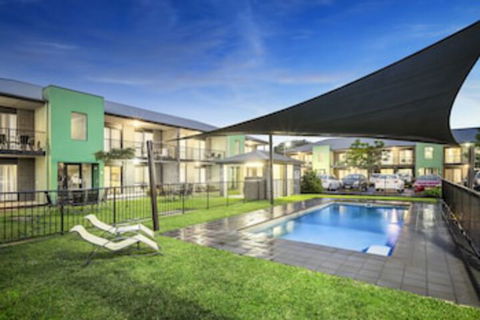 Quest Sale - Accommodation Burleigh 0