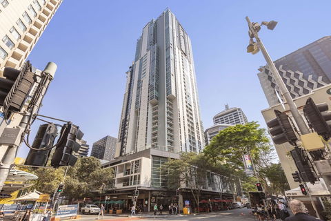 Oaks Brisbane Festival Suites - Accommodation Burleigh 0