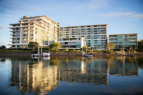 ULTIQA Freshwater Point Resort - Accommodation Burleigh 1
