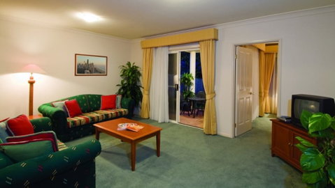 Royal Woods Resort - Accommodation Burleigh 5