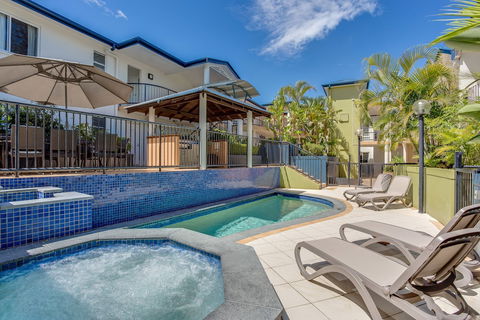 Eco Beach Resort - Accommodation Burleigh 4