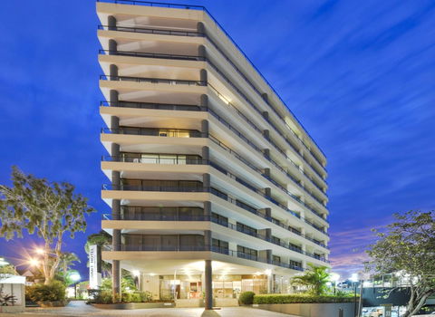 The Summit Apartments - Accommodation Burleigh 2
