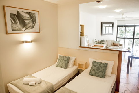 Amaroo At Trinity - Accommodation Burleigh 2