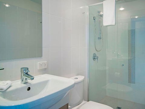 Azzura Greens Resort - Accommodation Burleigh 5