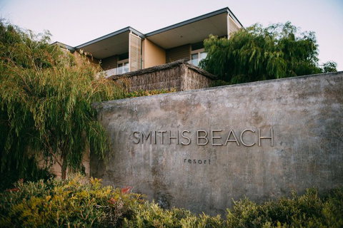 Smiths Beach Resort - Accommodation Burleigh 7