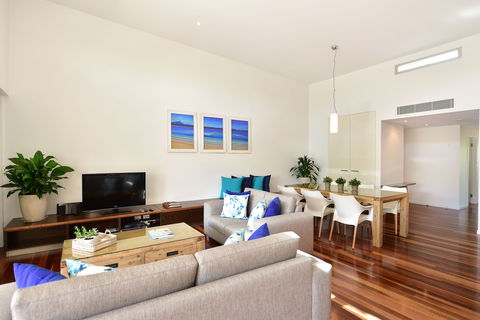 East On Byron - Accommodation Burleigh 3