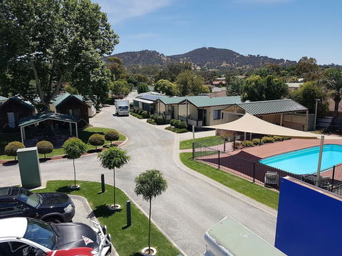Albury All Seasons Tourist Park - Accommodation Burleigh 2