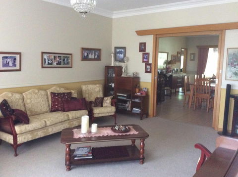 Kadina Bed & Breakfast - Accommodation Burleigh 2