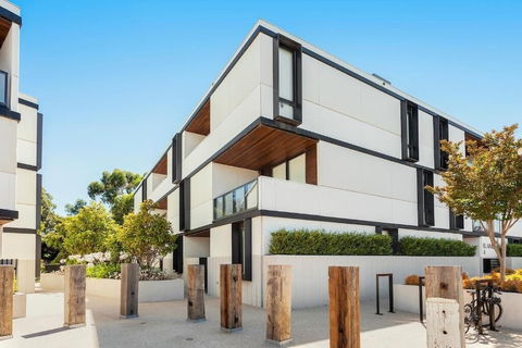Clayton Serviced Apartments - Accommodation Burleigh 4
