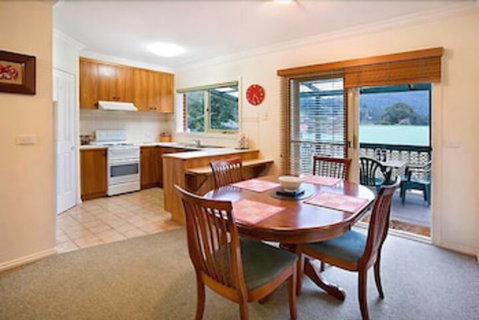 Annie's Escape In Warburton - Accommodation Burleigh 2