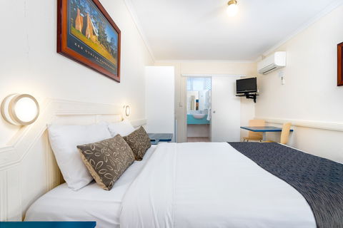 Applegum Inn - Accommodation Burleigh 2