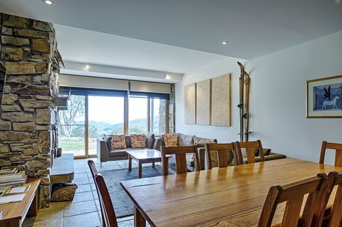 Alpine Woodsmoke - Accommodation Burleigh 3