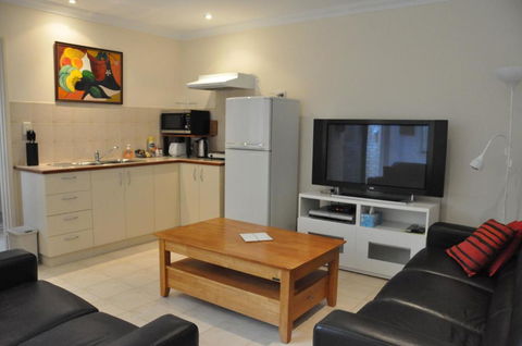 Alfred Cove Short Stay - Accommodation Burleigh 2