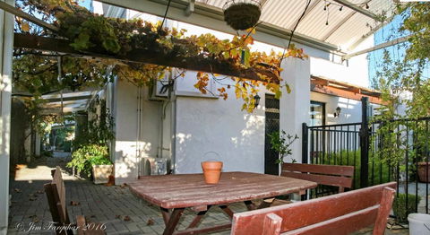 Aarn House B & B Airport Accommodation - Accommodation Burleigh 6