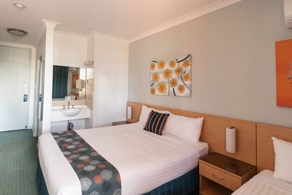 Homebush West NSW Accommodation Burleigh