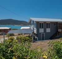 Norm's Beach House - Accommodation Burleigh
