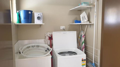 A City Retreat 2BR Apartment Reid Park Townsville - Accommodation Burleigh 2