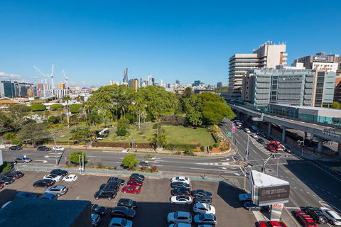 Annexe Apartments - Accommodation Burleigh 7