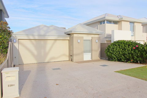 Anastasia Villa - Accommodation Burleigh 6