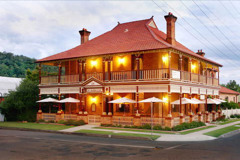 CBC Bed & Breakfast & Cafe - Accommodation Burleigh 1