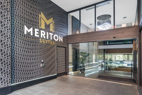 Meriton Suites North Sydney - Accommodation Burleigh 1