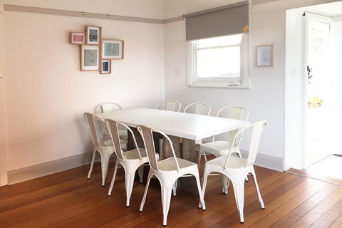Kangaroo Bay Apartments - Accommodation Burleigh 6