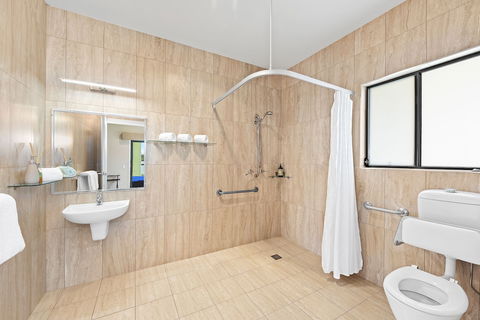 Ana Mandara Luxury Bed & Breakfast - Accommodation Burleigh 3