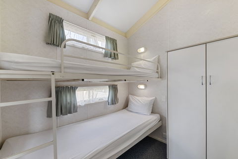 Benalla Tourist Park - Accommodation Burleigh 3